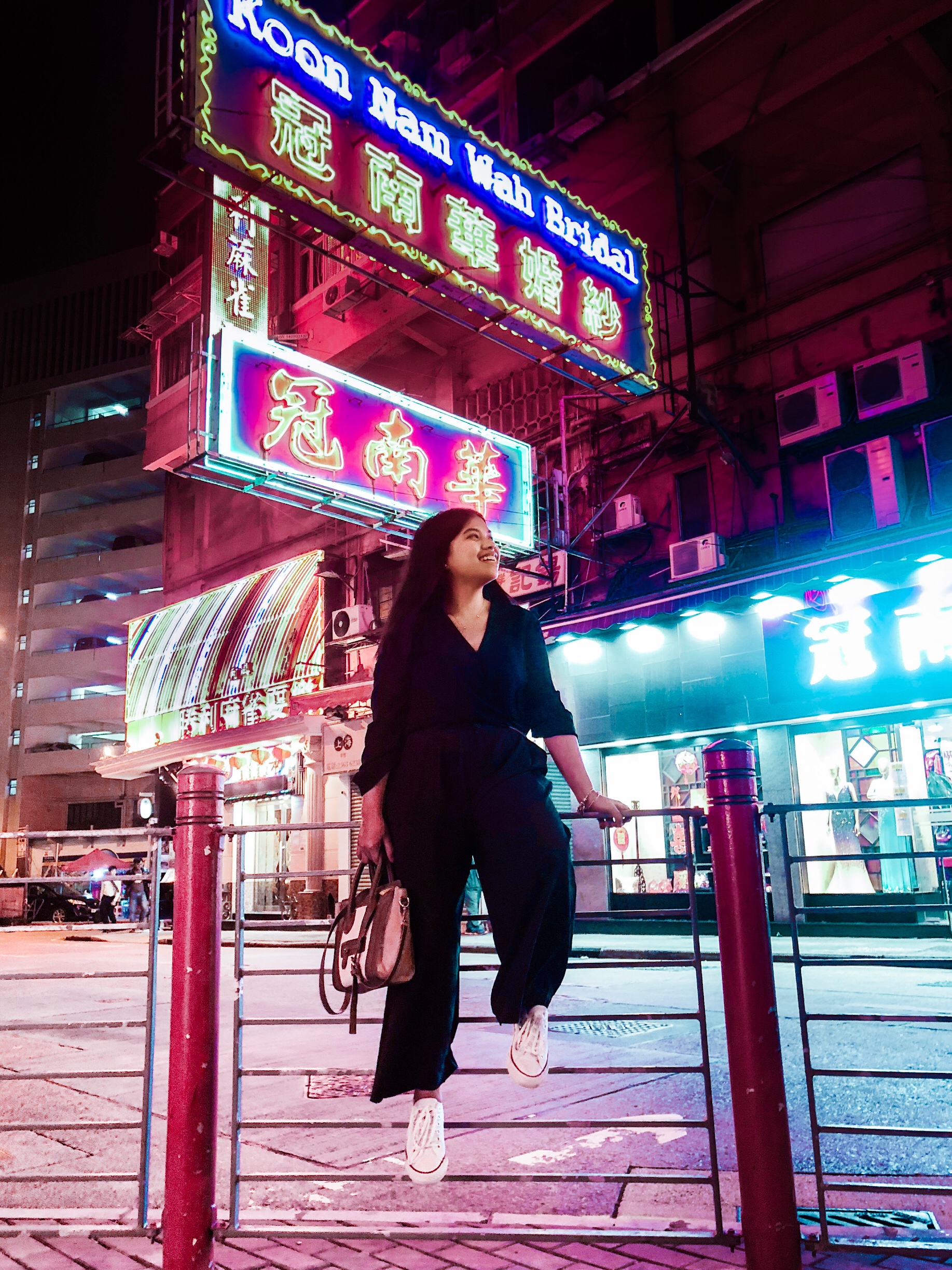 Travelers Guide: How To Take Good Solo Photos