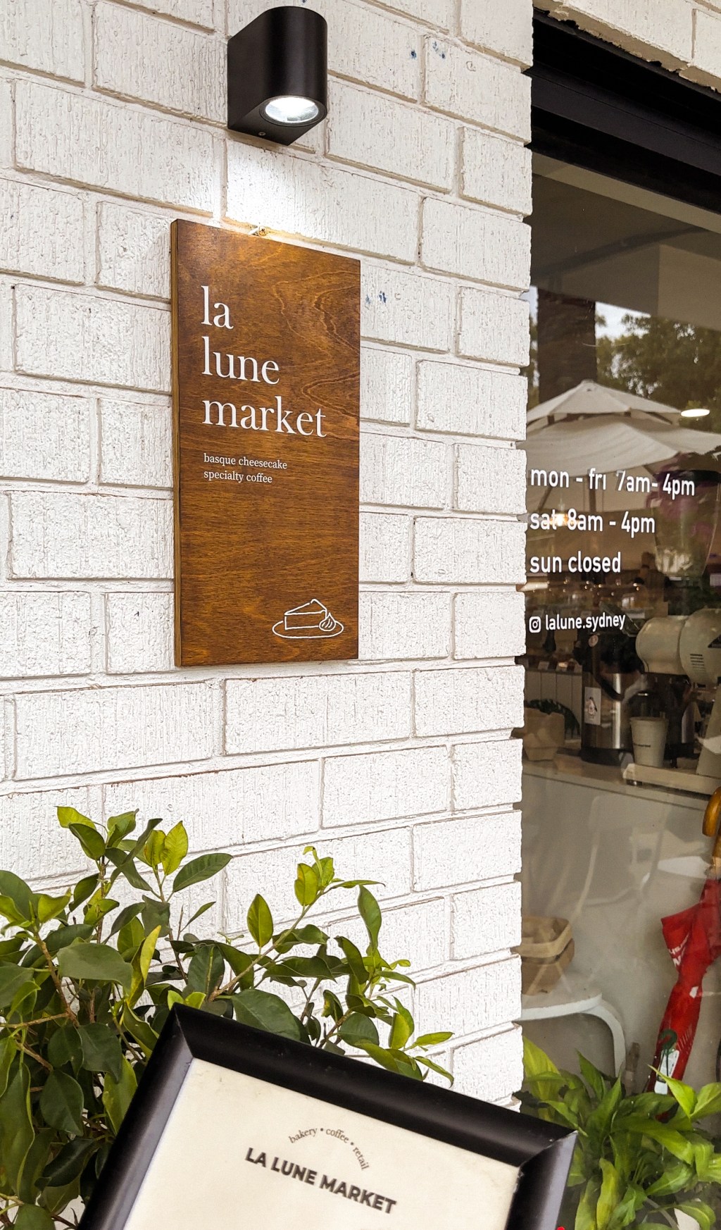 La Lune Market:  Specialty Coffee & Delectable Baked Treats in North&nbsp;Strathfield